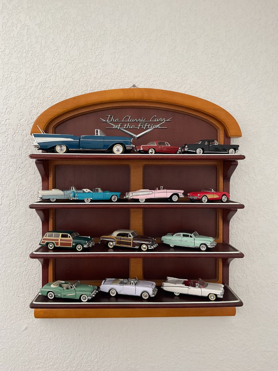The Classic Cars of the 50’s shelf-19x21