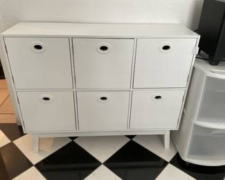 White cabinet-39x12x32