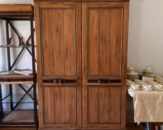 Large tv stand-45x23x76