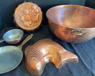 Copper Ware Bowl, 2 Skillets, 2 Molds