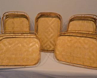 11 Wicker And Wood Serving Trays