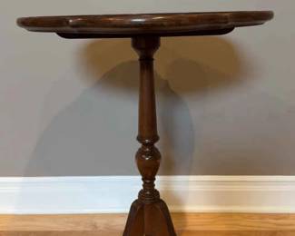 Wood Pedestal Side Table