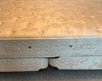 Stearns Foster King Mattress, 2 Twin Box springs, Metal Frame