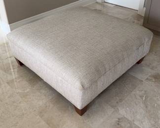 Lauren Cocktail Ottoman with Wooden Feet, Grey, Taupe, White Weave