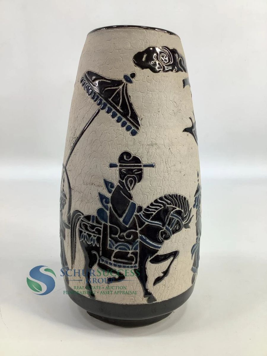 Dona Ceramic Art Vase