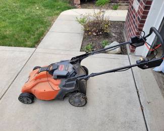 BD Cordless 36V Selfpropelled Mower Condition Unknown