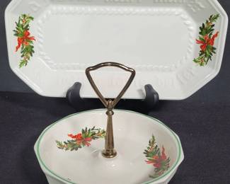Pfaltzgraff Christmas Heritage Holly and Bow Bread Plate Candy Nut Dish