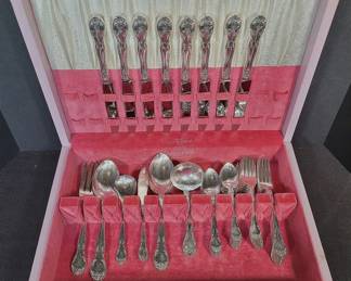 1947 Gorham Silver Plate New Elegance Service for 8 plus Serving Pieces in Box