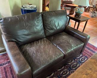 LEATHER LOVESEAT