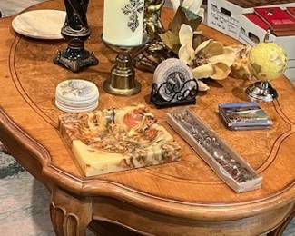 Beautiful Coffee Table, Candles, Ash Tray, Coasters and
a small Globe