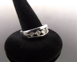 .925 Sterling Silver Stacked Zirconia Band Ring Size 9