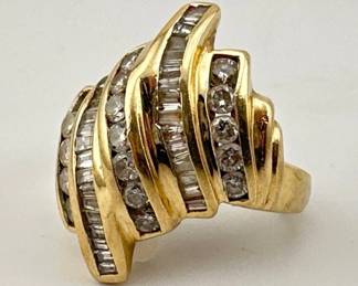 10kt diamond ring
