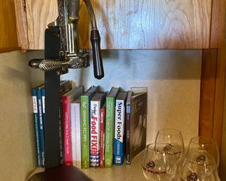WINE OPENER, COOKBOOKS