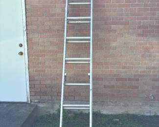 EXTENSION LADDER