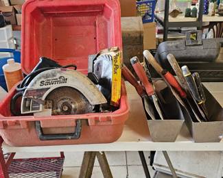 Craftsmand circular saw, drywall tools