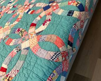 Antique Double Wedding Ring Quilt