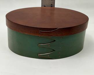 Shaker Oval Box