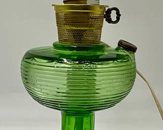 Aladdin B-81 Green Crystal Beehive Table Lamp, manufactured around 1937-1938.