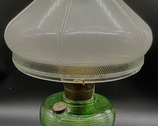 Aladdin B-81 Green Crystal Beehive Table Lamp, manufactured around 1937-1938.