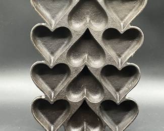 Cast Iron Heart Gem Pan