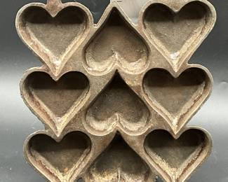 Cast Iron Heart Gem Pan