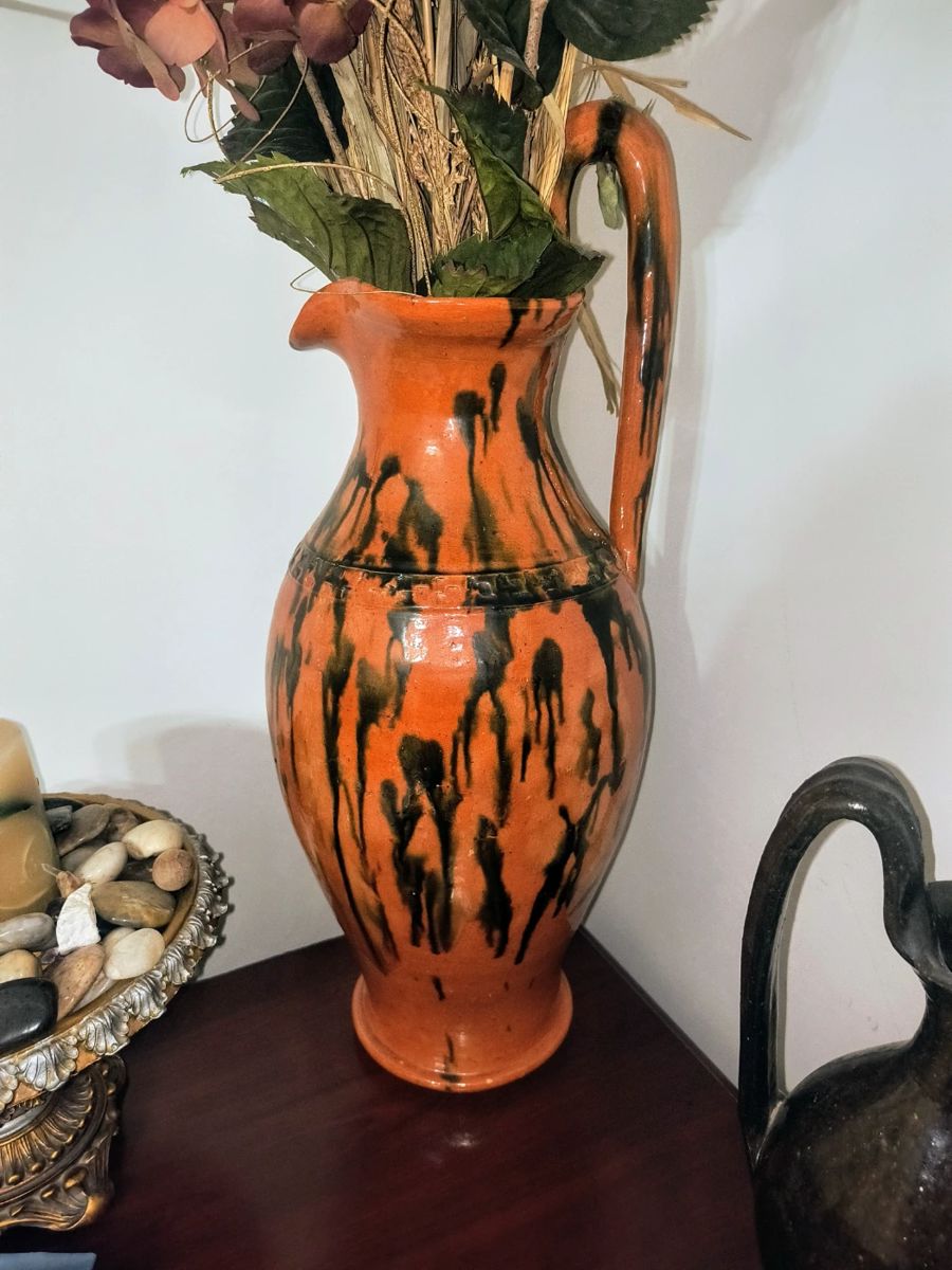 22" Joe Owens Rebecca pitcher