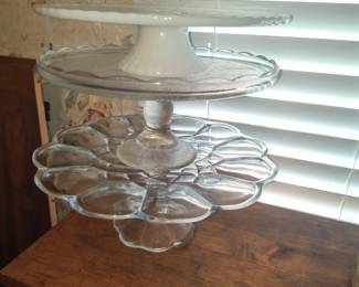 Cake stands