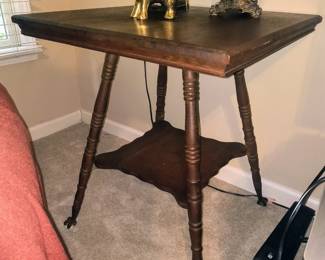Ball/claw side table
