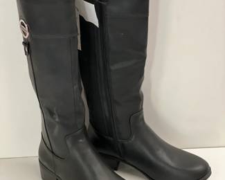 Women's calf hight boots