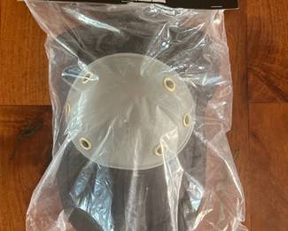Hard Plastic cap knee pads.