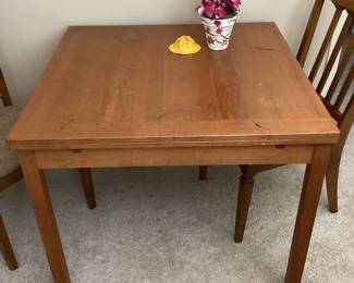 Small Square Wood kitchen table and 2 chairs - Dims 2', 11.5" and 5' 7" when extended