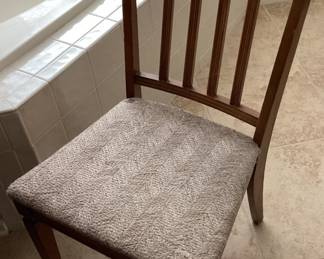 Armless Chair with cushion