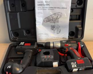 Craftsman drill and flashlight