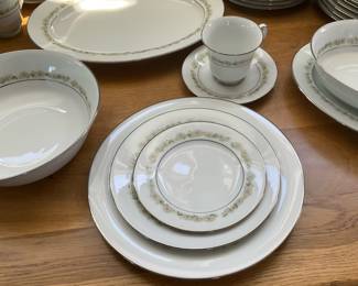 Formal dinnerware