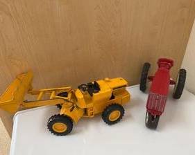 2 Metal Die-cast Toys