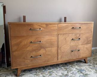 mcm dresser