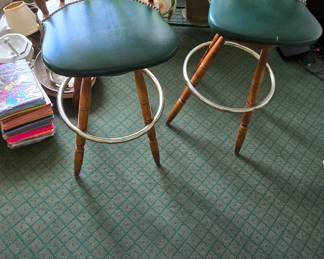 2 Bar Chairs