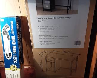 New in box : STUDENT DESK