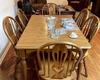 Dining room set with 6 chairs