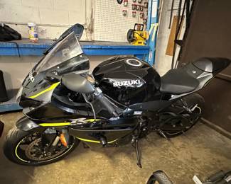 2023 Suzuki GSXR 1000