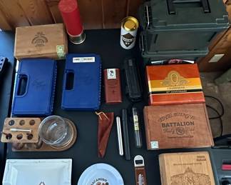 Cigar Humidor, Ashtrays, Boxes, and Tubes, Smith & Wesson Gun Cases