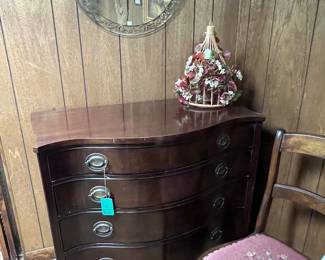 Vintage dresser