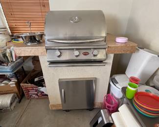 Brand new Cal Flame grill. Think Father's Day