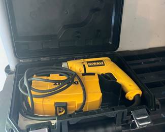 Dewalt drill set
