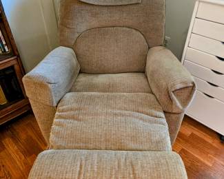 La-Z-Boy Upholstered Recliner