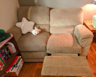 La-Z-Boy Upholstered Sofa Recliner