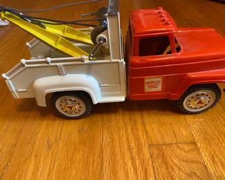 Vintage Hubley Mighty Metal Tow Truck
