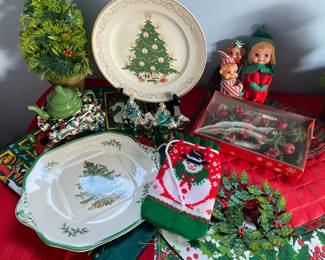 Spode Christmas Tree Cookie Plate, Vintage Elves