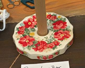 PIONEER WOMAN PAPER TOWEL HOLDER