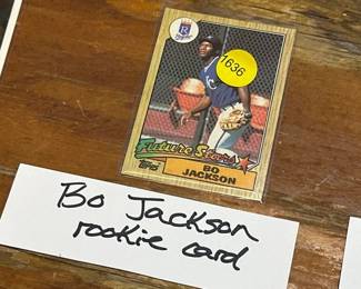 BO JACKSON ROOKIE CARD